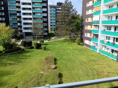Geräumige 2 ZKB Wohnung mit Balkon ab 01.06.25