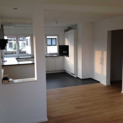 *Jugendstill Villa* Schöne* Großzügige* 3 - Zimmerwohnung* DG *in Waiblingen