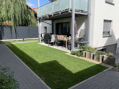 Sehr schöne 3,5 Zi.Wohnung mit Gartenanteil im EG