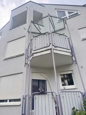 Gepflegte 1 Zimmer-Wohnung mit Balkon in der Ortsmitte von Filderstadt-Bernhausen