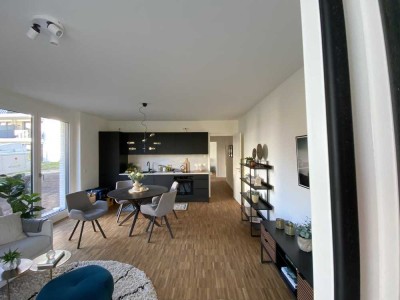 Exklusive 3-Zimmer-Wohnung mit Südbalkon geh. Innenausstattung und EBK in Pinneberg