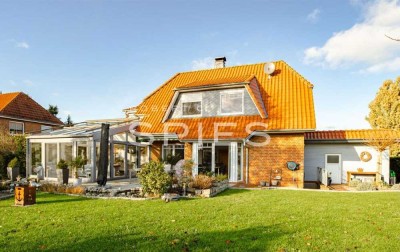 Licht, Raum und Komfort - Großzügiges Einfamilienhaus in ruhiger Lage in Hagen im Bremischen