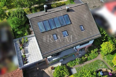 Hier lebt die Sonne! 4-Zimmer-Wohnung mit XXL-Terrasse, Balkon & Garage. Sofort bezugsfertig.