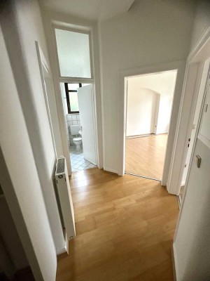 Freundliche  2-Zimmer Altbauwohnung vor den Toren Bierstadts