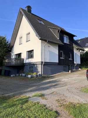 4.999 m² Grundstück mit Potenzial und modernisiertem Einfamilienhaus