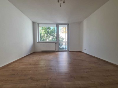 KL - Nähe Finanzamt, 3 ZKB, 2 Balkone, Stellplatz