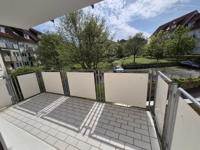 SONNIGE 2 RAUMWOHNUNG IM 2. OG MIT XL BALKON, WANNE+DU, PKW SP!