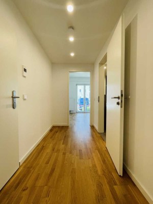 kleine 2-Zimmerwohnung inklusive Wohnküche und Terrasse/Gartenstück