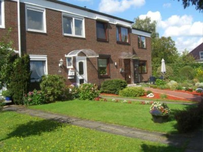 Günstiges 4-Zimmer-Reihenhaus mit EBK in Norderstedt