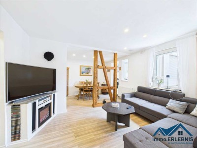 2022 RENOVIERT! Stylisch, zentral, modern! 4,5-Zi.-Wohntraum mit Garage, Stellplatz & WOW-Raumgefühl