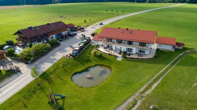 Gemütliche Dachgeschosswohnung mit 4 Zimmern und Balkon in Valley