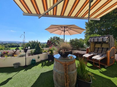 Seniorengerechte & ebenerdige Wohnung mit Penthouse-Charakter
Inkl. großer Südterrasse & Spa-Bereic