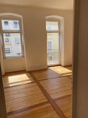 Attraktive 1,5-Zi-Altbauwohnung in der Südstadt, Nähe KIT