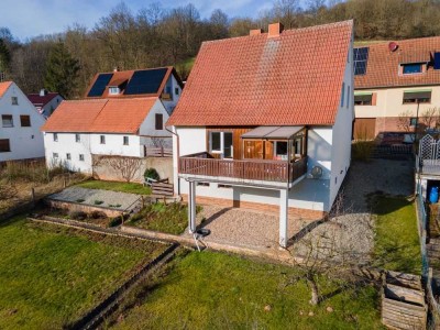 Freistehendes Einfamilienhaus in wundervoller Natur mit vielen Möglichkeiten