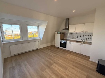 Gepflegte 2,5-Zimmer Wohnung im 4. OG in Nürnberg-Höfen