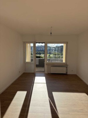 Erstbezug nach Sanierung:
freundliche 3-Zimmer-Wohnung in Heidenheim
