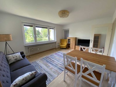 vollständig möblierte 3-Zimmer-Wohnung mit EBK und 2 Balkone in Stockdorf