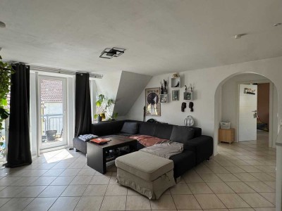4-Zimmer-Maisonette mit zwei Balkonen und TG-Stellplätzen in Altrheinlage