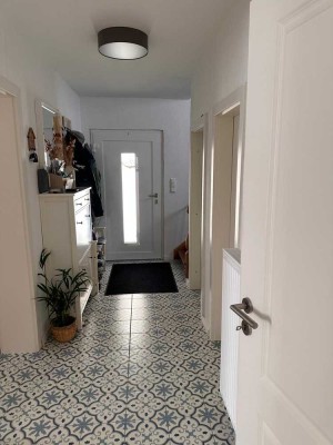 Kernsaniertes freistehendes Haus mit 5,5 Zimmern & eigenem Garten in Bruchsal-Heidelsheim