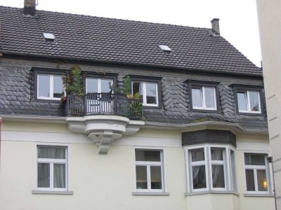 Modernisierte auch 3- 4 er WG geeignete Wohnung 1 OG mit großzügiger Küche im Jugendstilhaus , Beuel