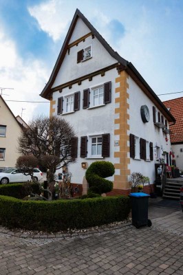 Attraktives und modernisiertes 4-Zimmer-Haus mit gehobener Innenausstattung in Filderstadt