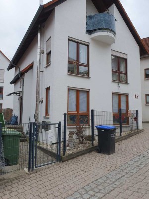 Modernisierte 2-Zimmer Wohnung in Wiernsheim mit TG-Stellplatz