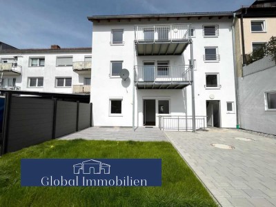 KERNSANIERT: Hervorragend geschnittene 3Z-EG-Wohnung mit Terrasse sowie 2 Garagen