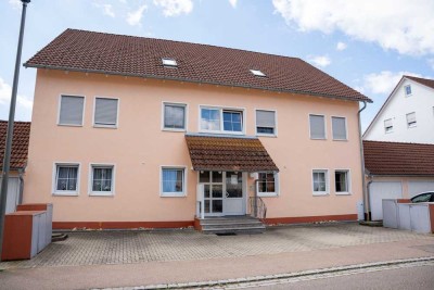 Großzügige Erdgeschosswohnung mit Terrasse und Gartenanteil!