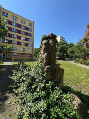 Helle 3-Zimmer-Wohnung mit Balkon und Einbauküche