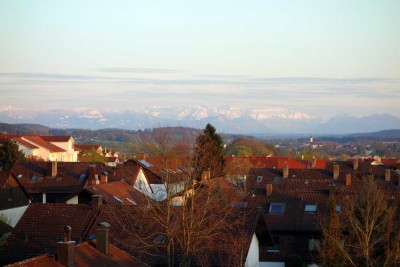 Helle, stilvoll sanierte 2,5-Zimmer-Wohnung  mit Südbalkon (Alpenblick) in Ebersberg