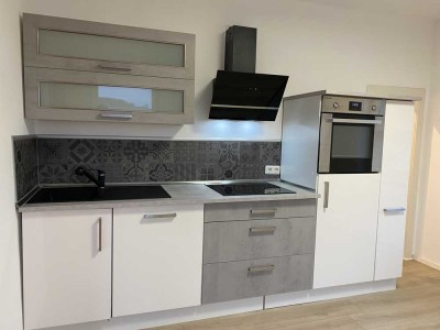 Helle, gemütliche, frisch renovierte 3-Zimmer Wohnung in 2-Familienwohnhaus ab sofort zu vermieten.