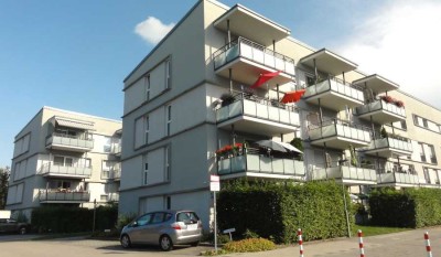 Unterhaching: Vermietete 2-Zimmer-Seniorenwohnung mit Westbalkon 
und Außenstellplatz