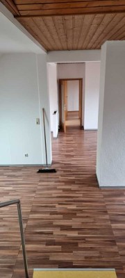 Geräumige Dachgeschosswohnung in Kirkel-Limbach