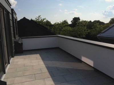 große Dachterrasse mit tollem Ausblick