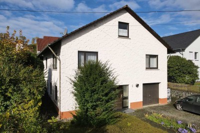Gepflegtes Familienhaus • ruhige Lage und ein großer Garten mit Gartenhaus