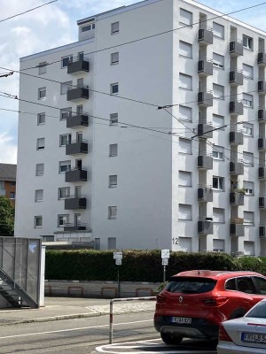 Helle freundliche 1 Zi-Wohnung für Sofortbezug