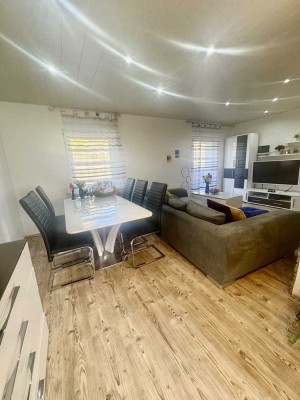 Zuhause mit Perspektive – Freistehendes Zweifamilienhaus mit zwei Wohneinheiten, Garten und Hof!