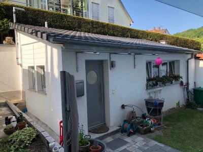 Eigenes kleines Haus in zweiter Reihe für eine Person