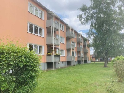 Schöne 2 Zimmer-Wohnung mit Einbauküche
