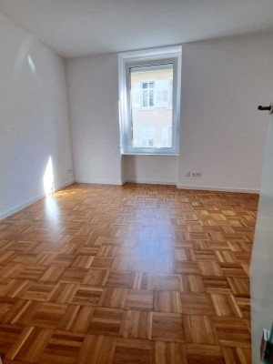 Exclusive - Appartement mit Altbaucharme - sofort frei