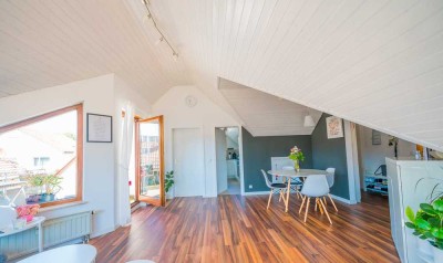 Helle 2-Zi-DG-Wohnung, Loggia, Stellplatz, Wi-Hertmannsweiler