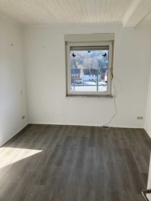 Helle 4-Zimmer-Wohnung im 2. OG in Kirchen (Sieg)