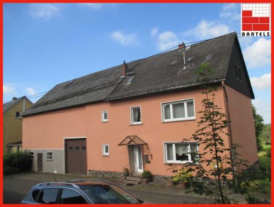 ehem. Bauernhof - Stall - Scheune - zusätzl. 4 Garagen + Carport