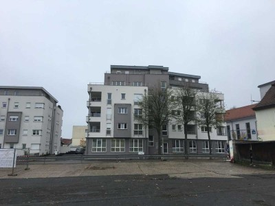 top attraktive ansprechende  Eigentumswohnung 3 ZKB mit Terrasse in zentraler Lage in Homburg-Saar