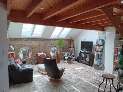 Charmante Galeriewohnung mit Dachterrasse und Petersbergblick in Königswinter in Königswinter