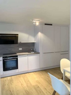 HN Ost: moderne vollmöblierte 1,5Zi Wohnung