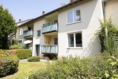 Wohnen mit Garten: 4-Zimmer-Hochparterrewohnung, frisch saniert & bezugsfertig