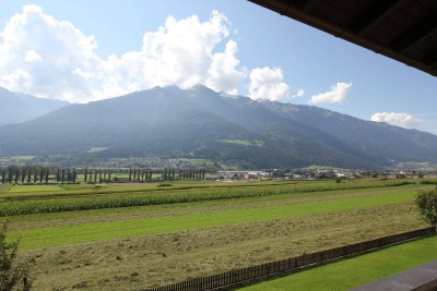 Sonnige Wohnung im ersten OG mit Süd Balkon