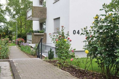 Schöne 1  Zimmer Wohnung mit tollem Ausblick