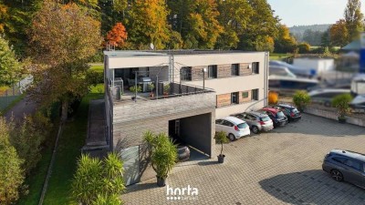 2 in 1: modernes Gebäude mit Büro (126m²) und 6-Zimmer-Wohnung in Allensbach (Industriegebiet)